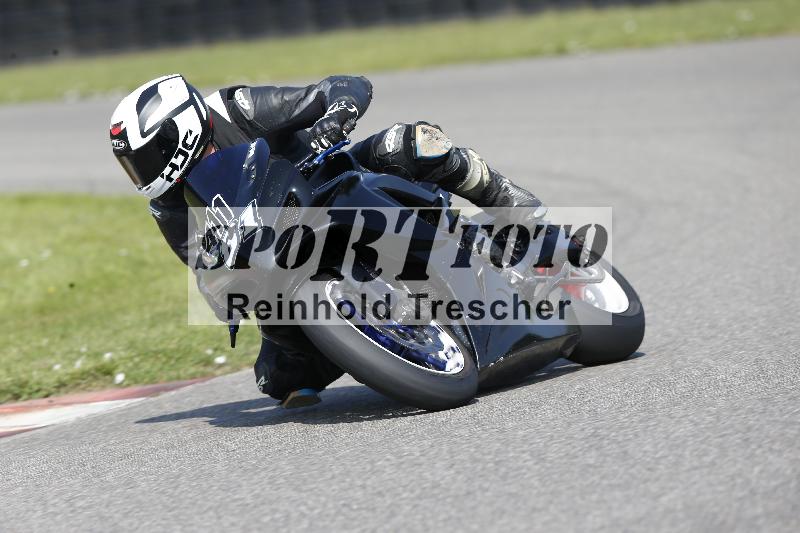 Archiv-2025/45 10.08.2025 Plüss Moto Sport ADR/Freies Fahren/411